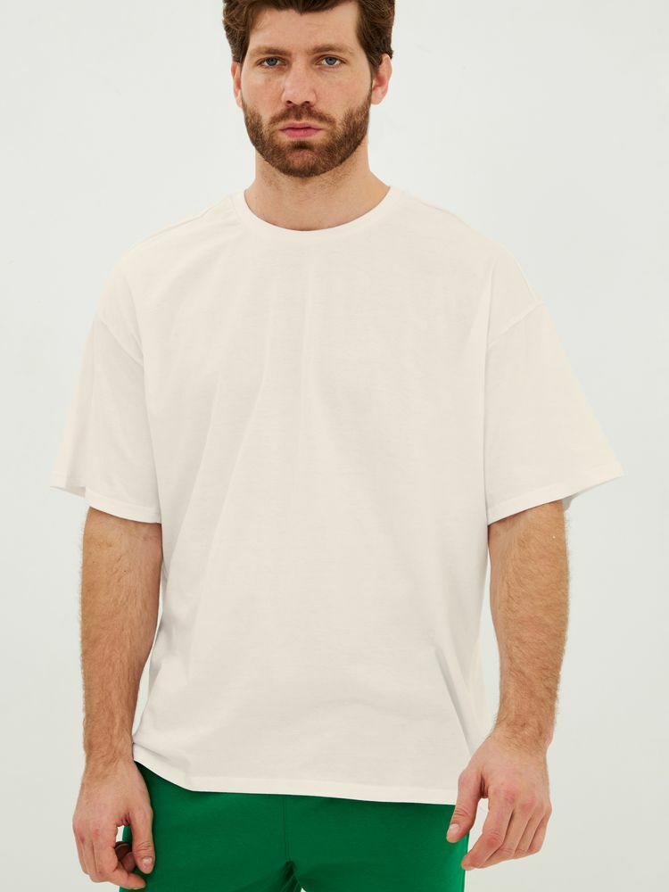 25559.62&nbsp;560&nbsp;Футболка Oversize Premium, молочно-белая&nbsp;287046