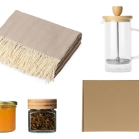 350077.01&nbsp;4076.05&nbsp;Подарочный набор с пледом, френчпрессом, чаем и вареньем, бежевый&nbsp;276137